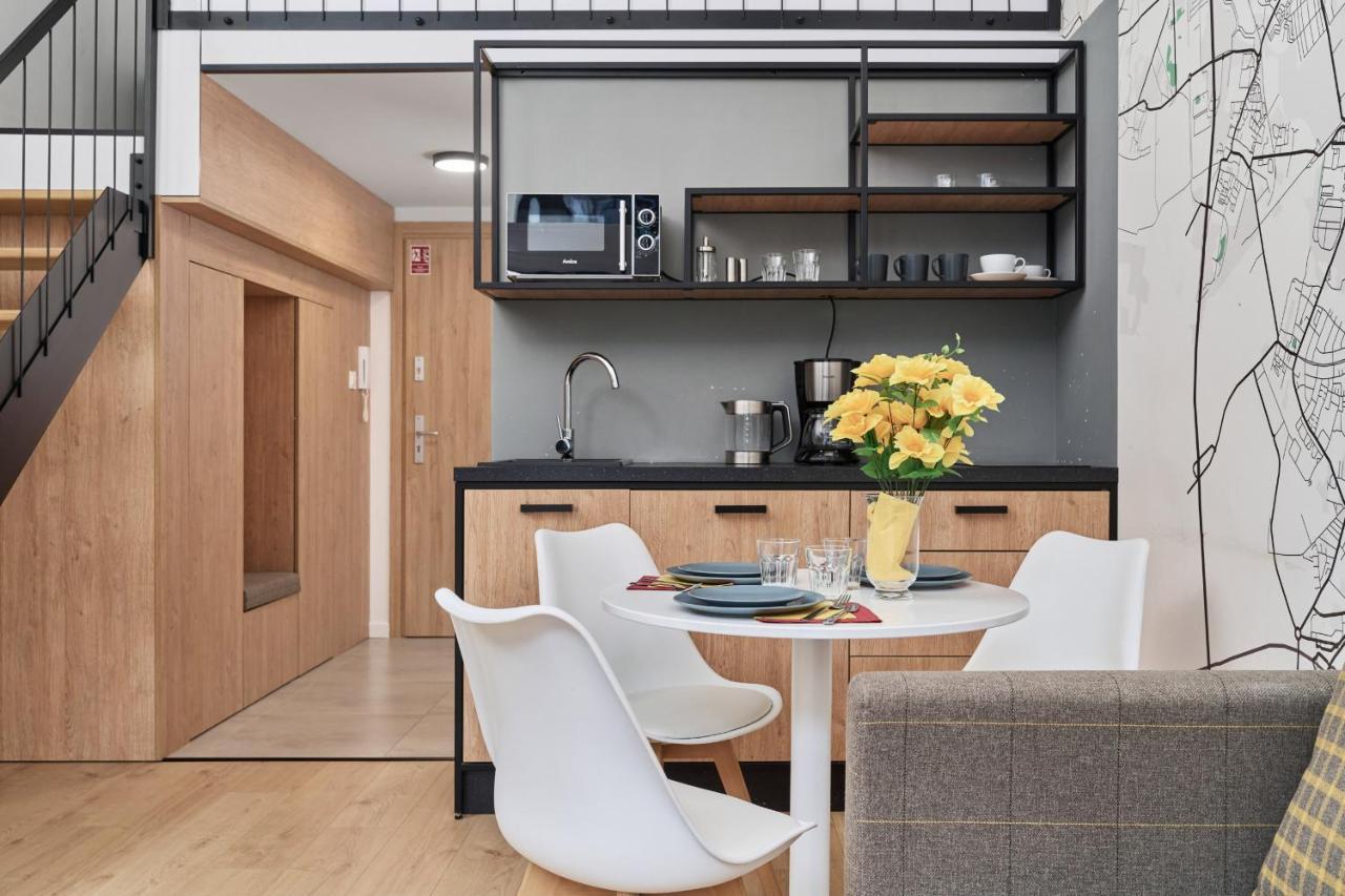 Mezzanine Studio Apartments Zarembowicza Wroclaw Airport By Renters Ngoại thất bức ảnh