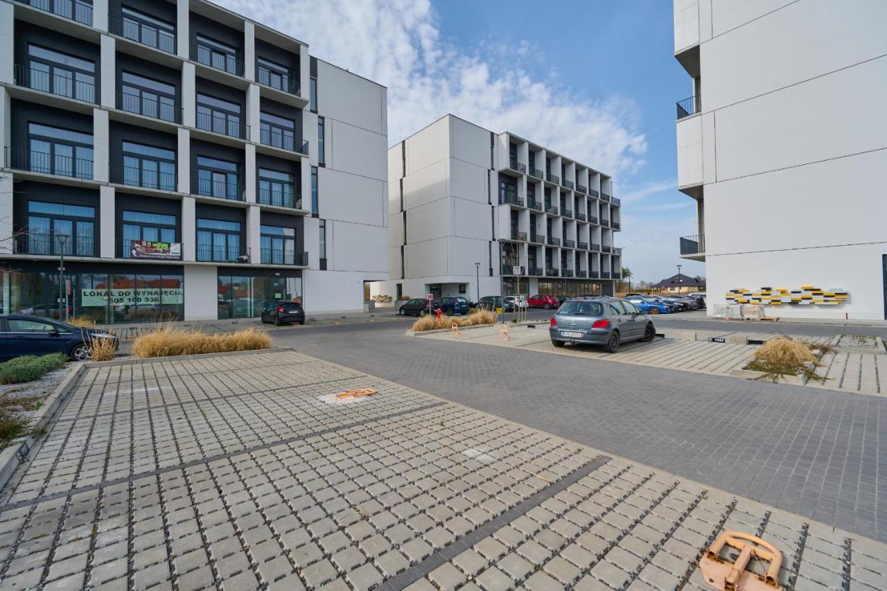 Mezzanine Studio Apartments Zarembowicza Wroclaw Airport By Renters Ngoại thất bức ảnh