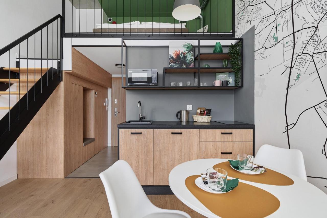 Mezzanine Studio Apartments Zarembowicza Wroclaw Airport By Renters Ngoại thất bức ảnh
