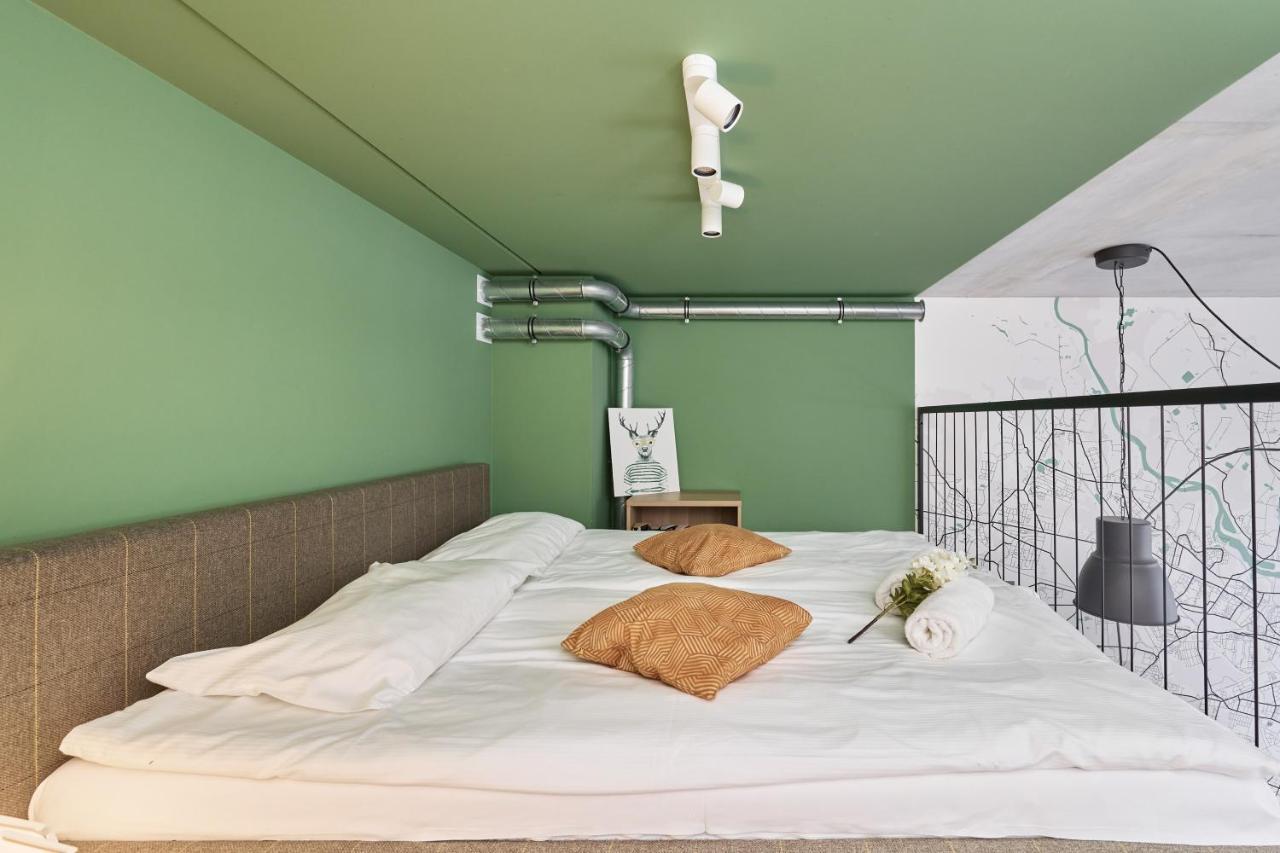 Mezzanine Studio Apartments Zarembowicza Wroclaw Airport By Renters Ngoại thất bức ảnh