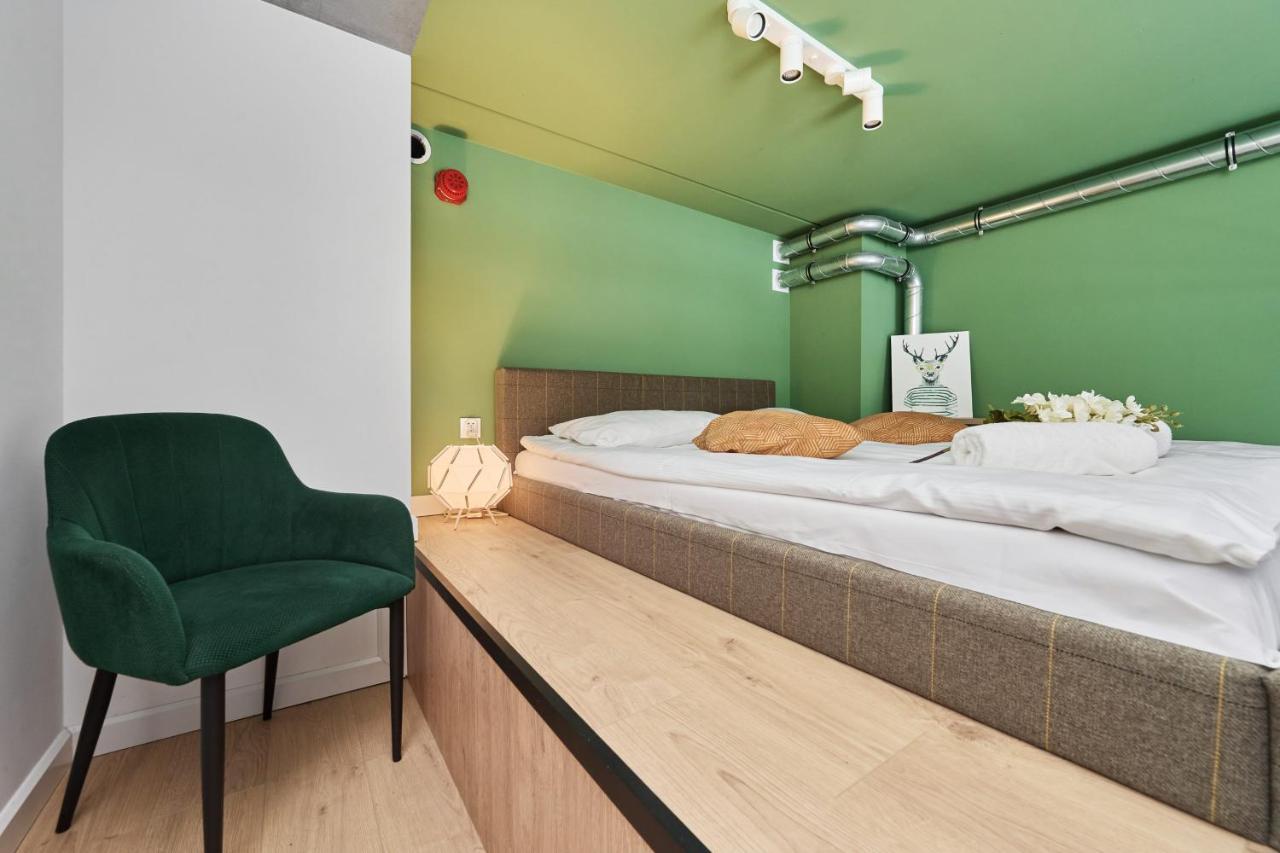 Mezzanine Studio Apartments Zarembowicza Wroclaw Airport By Renters Ngoại thất bức ảnh