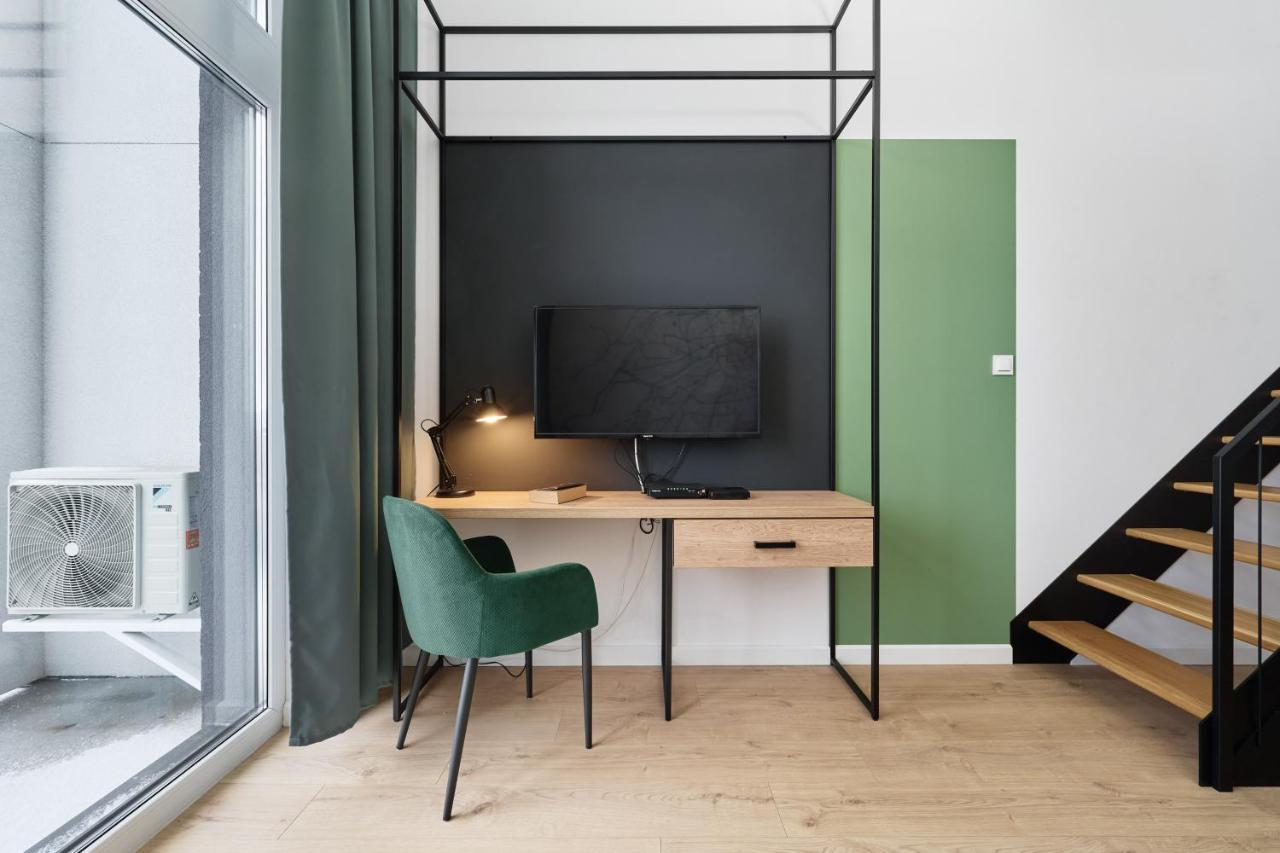 Mezzanine Studio Apartments Zarembowicza Wroclaw Airport By Renters Ngoại thất bức ảnh