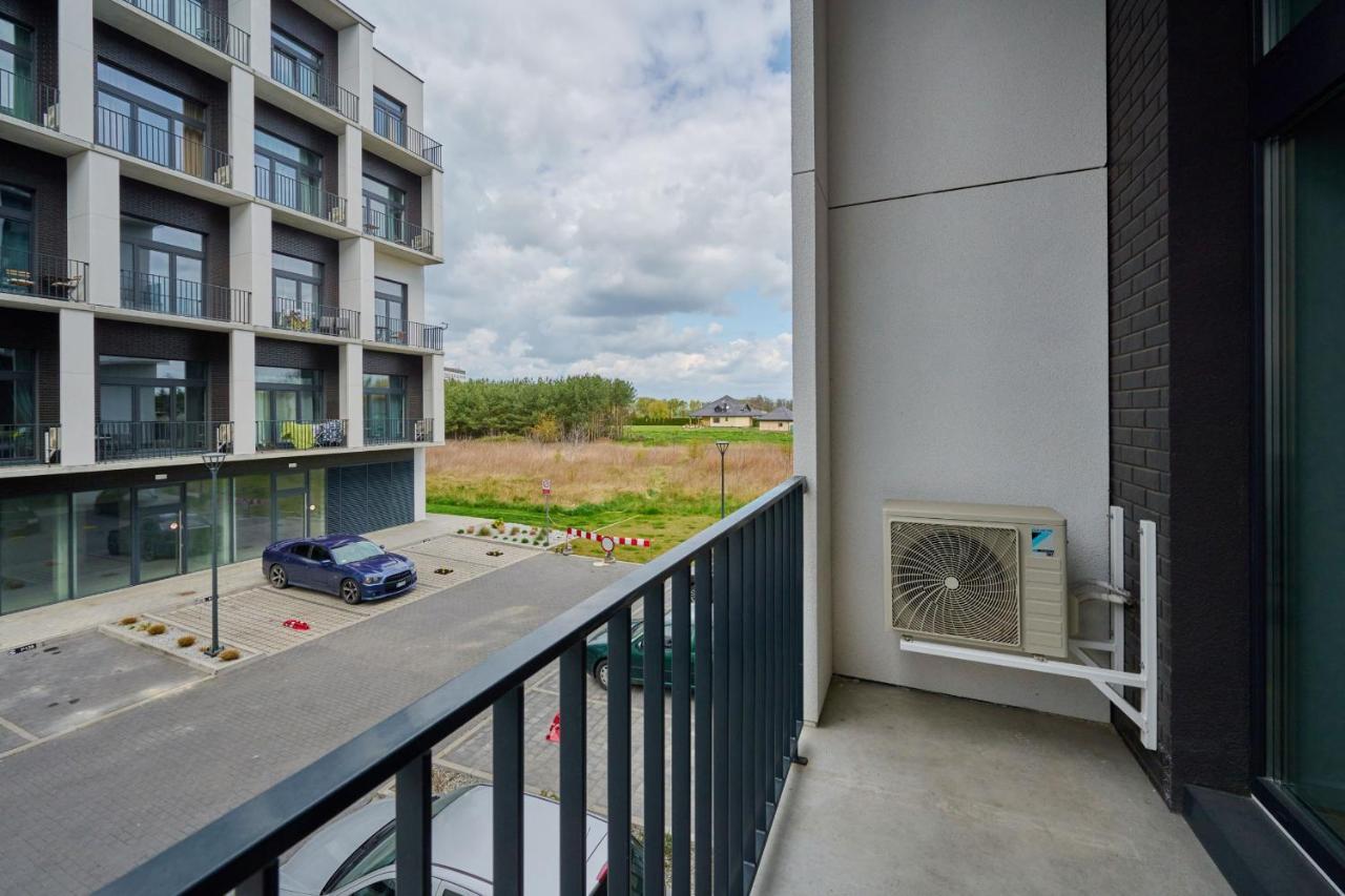 Mezzanine Studio Apartments Zarembowicza Wroclaw Airport By Renters Ngoại thất bức ảnh