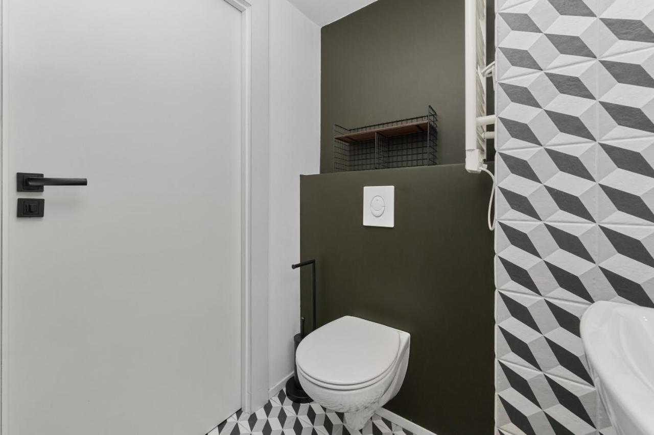 Mezzanine Studio Apartments Zarembowicza Wroclaw Airport By Renters Ngoại thất bức ảnh